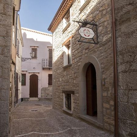 B&B Largo Alighieri Schiavi di Abruzzo Buitenkant foto